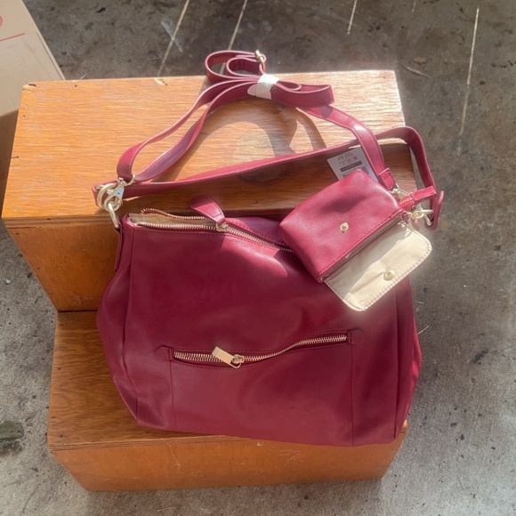 Purses - Picture 2 of 5